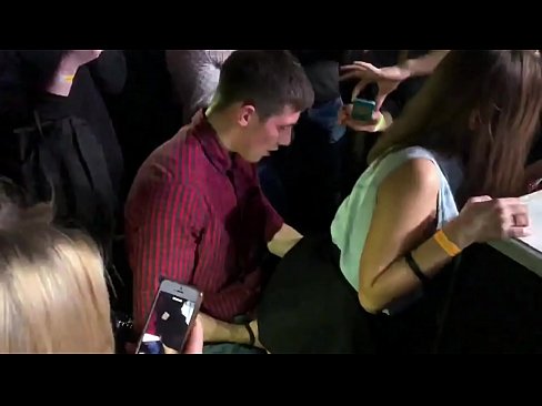 ❤️ Sex nyata dina nightclub Rusia. gadis Rusia 18 taun heubeul dina anus jeung heunceut fucked di nightclub a ️ porno fb dina pornosu.yh9n.top ️❤